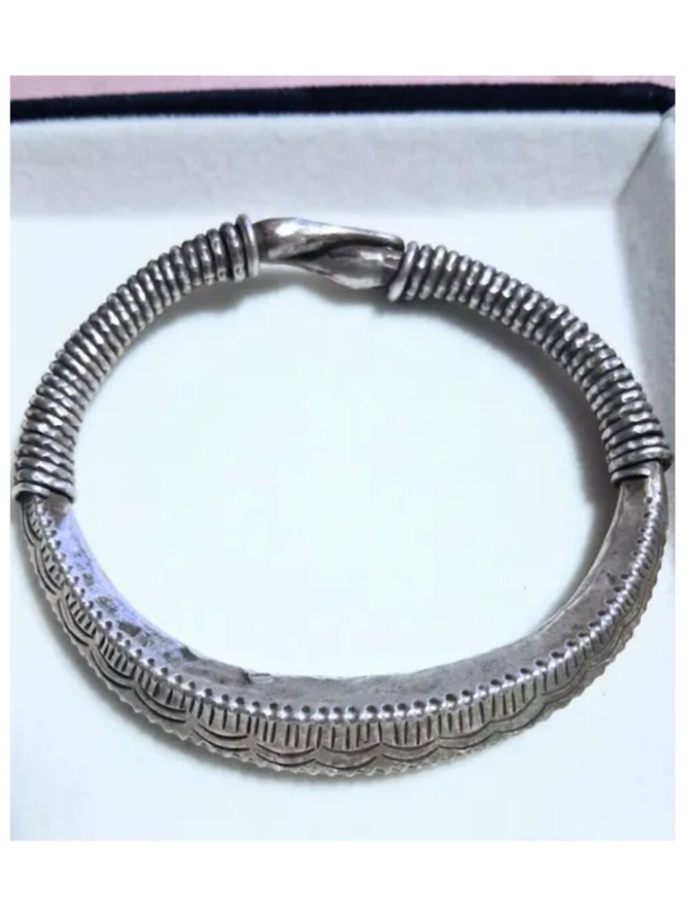 Hmong 900 Silver Tribal Bracelet Size 6.5, 55 grams